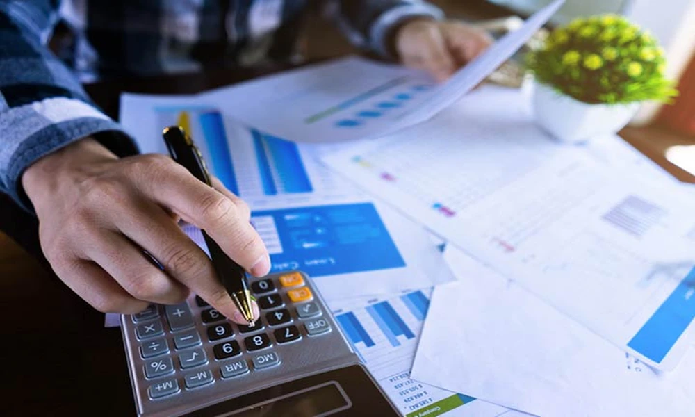 5 Reasons Businesses Should Outsource Bookkeeping Services